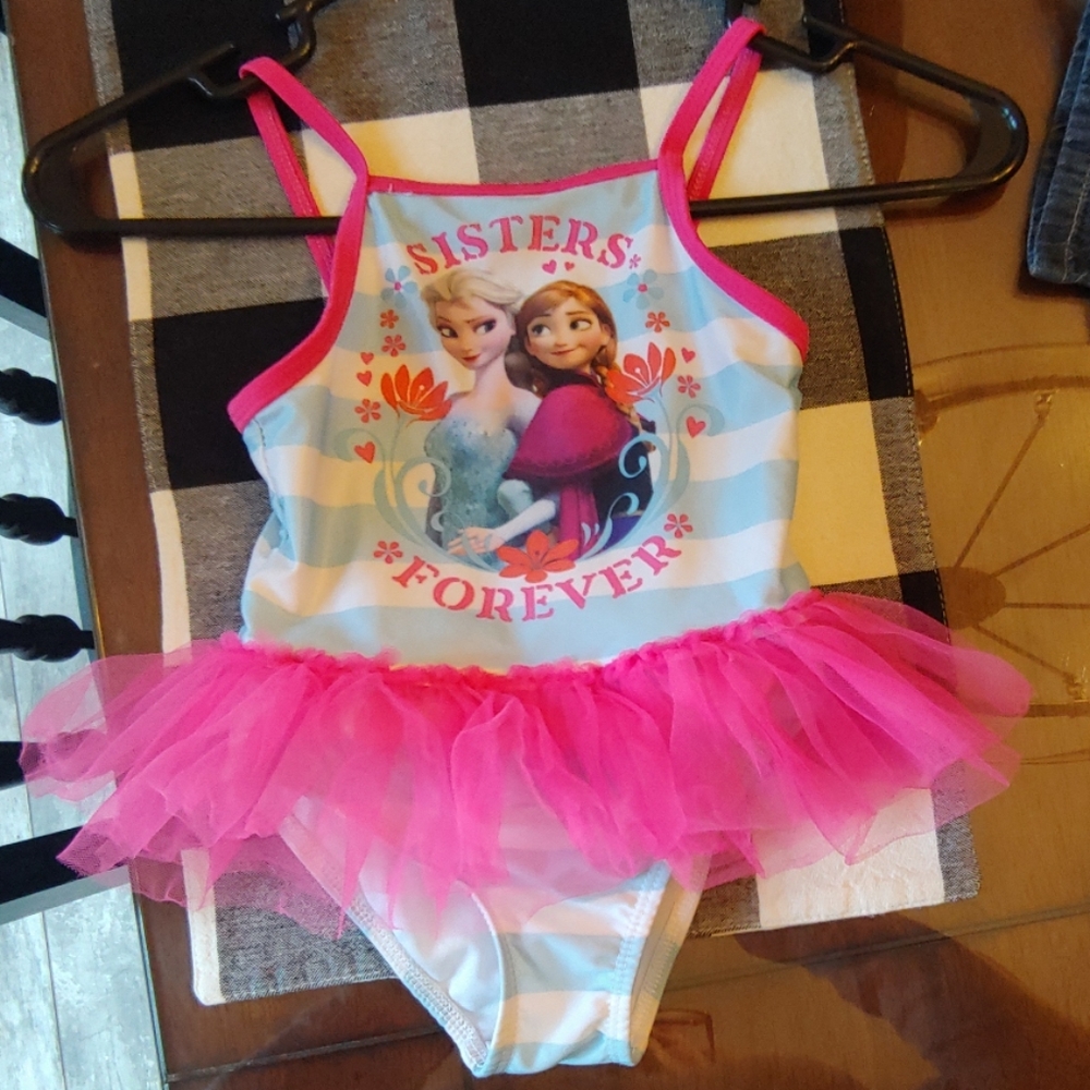 Swim suit